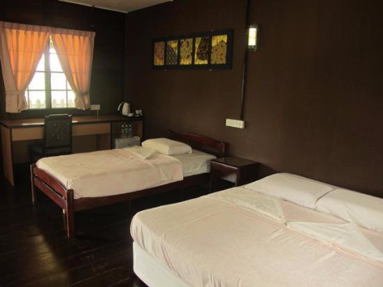 Uk Farm Agro Resort Kluang Exterior photo