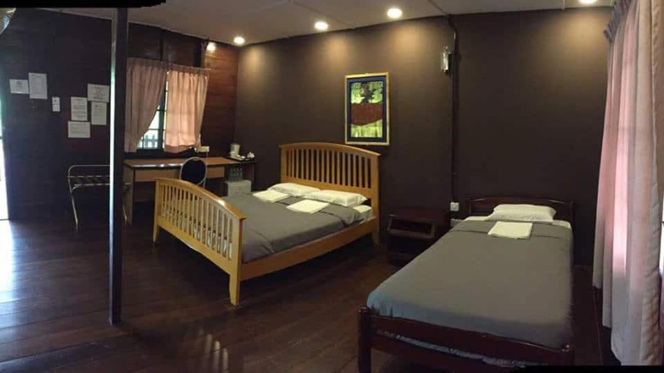Uk Farm Agro Resort Kluang Exterior photo